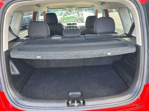 Used 2017 Kia Soul + FWD image 18