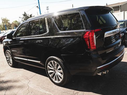 Used 2023 GMC Yukon Denali AWD/4WD image 4
