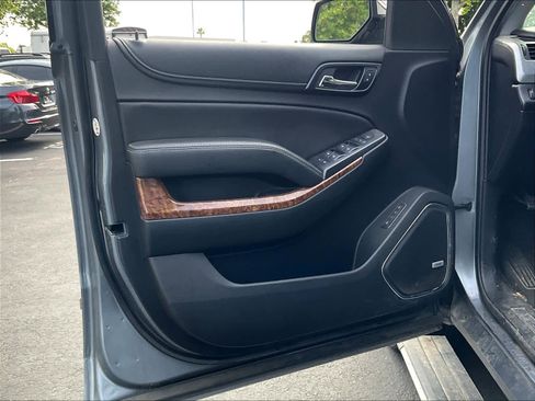 Used 2018 Chevrolet Tahoe Premier image 23