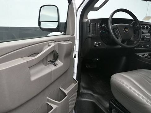 Used 2024 Chevrolet Express 3500 LS RWD image 19