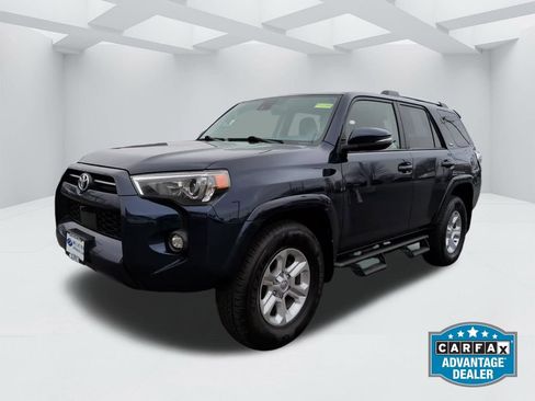 Used 2022 Toyota 4Runner SR5 Premium w/ Moonroof Package AWD/4WD image 1