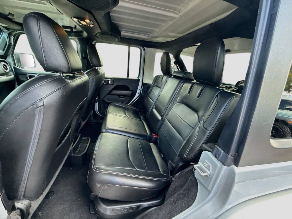 Certified 2023 Jeep Wrangler Unlimited Sahara w/ Cold Weather Group AWD/4WD image 27