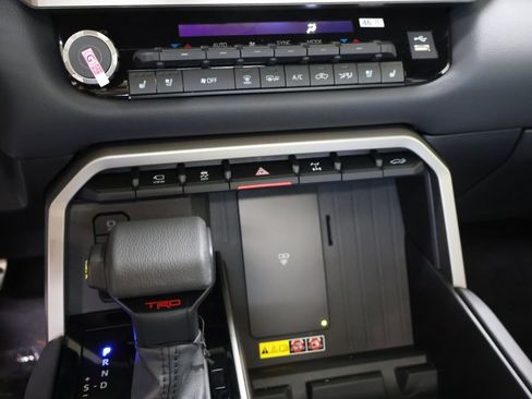 New 2026 Toyota Tundra Limited AWD/4WD image 20