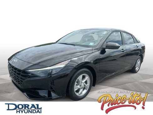 Used 2023 Hyundai Elantra SE FWD image 1