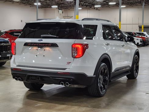 Used 2022 Ford Explorer ST w/ Equipment Group 401A AWD/4WD image 8