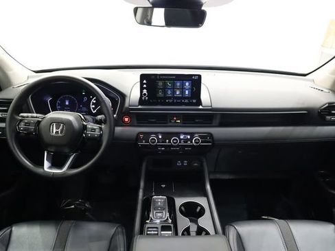 Used 2025 Honda Pilot EX-L image 14