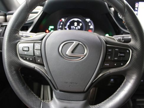 Used 2022 Lexus ES 300h F Sport image 23