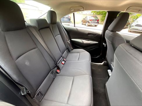 Used 2023 Toyota Corolla LE image 19