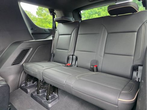 Used 2025 Chevrolet Tahoe Premier RWD image 29