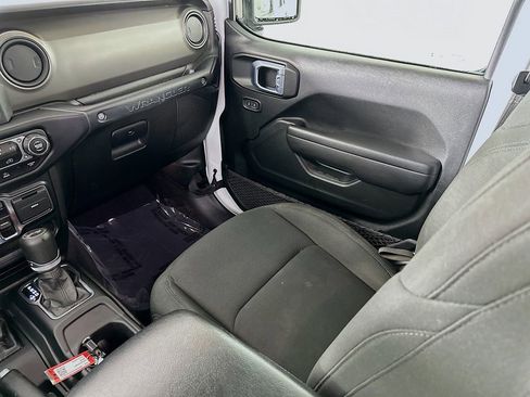 Used 2021 Jeep Wrangler Unlimited Sport image 31