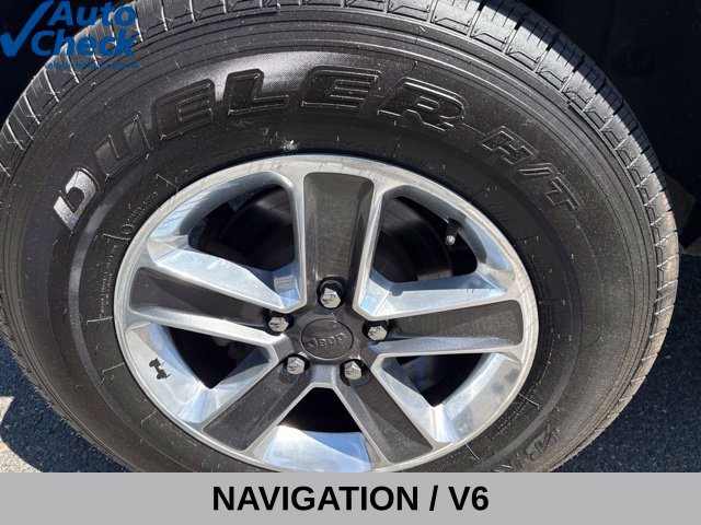 Used 2021 Jeep Wrangler Unlimited Sahara AWD/4WD image 9