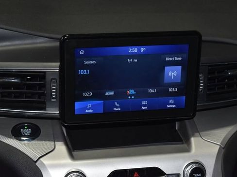 Used 2021 Ford Explorer XLT w/ Equipment Group 202A image 18