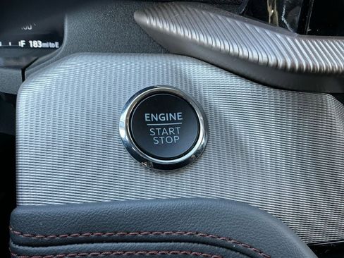 Used 2025 Ford Explorer Active image 21