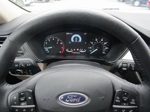 Used 2020 Ford Escape SEL image 32