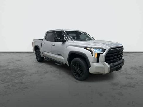 Used 2024 Toyota Tundra SR5 w/ SR5 Premium Package AWD/4WD image 5