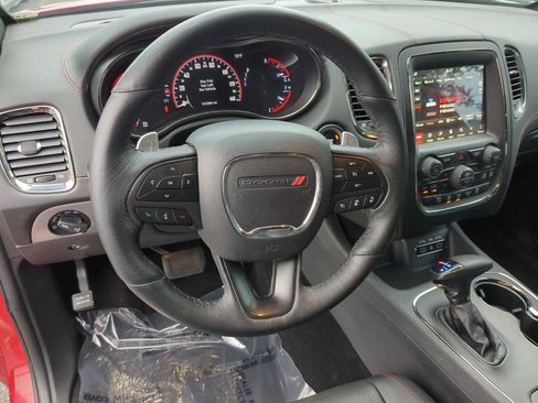 Used 2018 Dodge Durango R/T w/ Technology Group AWD/4WD image 18