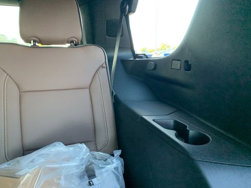 New 2026 Chevrolet Tahoe High Country image 15