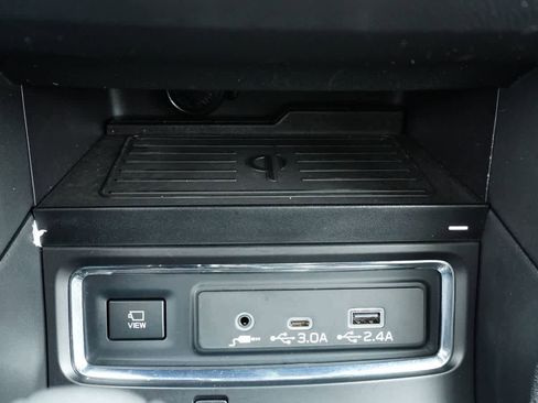 Certified 2025 Subaru Ascent Bronze Edition w/ Onyx Package image 39