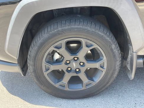 Used 2022 Toyota RAV4 TRD Off-Road w/ TRD Off-Road Weather Package AWD/4WD image 4