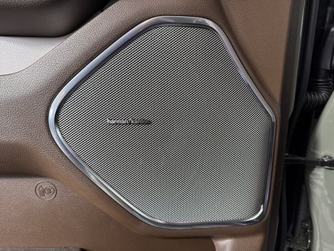 New 2026 RAM 1500 Laramie AWD/4WD image 28