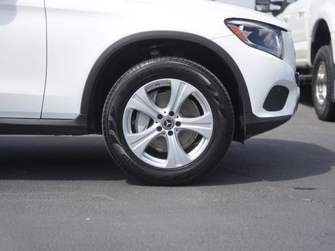 Used 2018 Mercedes-Benz GLC 300 image 4