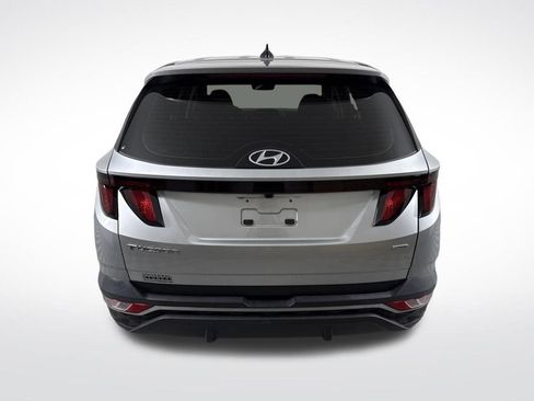 Certified 2023 Hyundai Tucson SE image 5