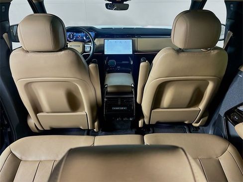 Used 2024 Land Rover Range Rover Sport SE image 24