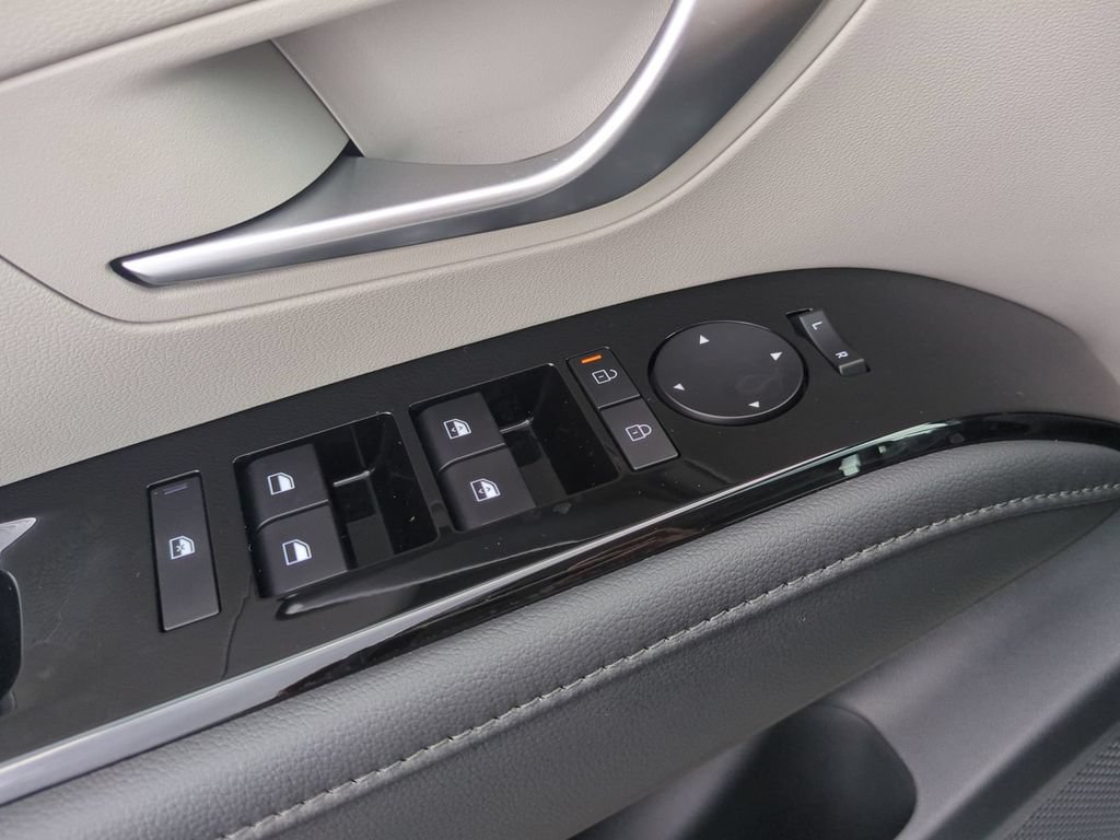 New 2026 Hyundai Tucson Limited w/ Tow & Go Package FWD image 39