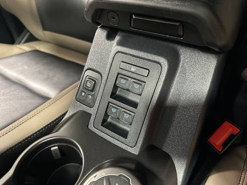Used 2023 Ford Bronco Wildtrak AWD/4WD image 32