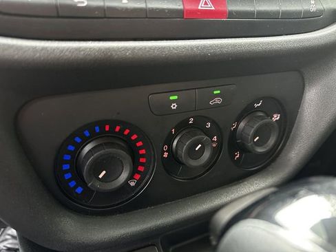 Used 2021 RAM ProMaster City Tradesman FWD image 21