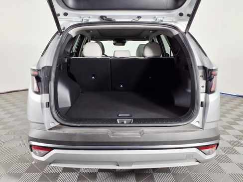 Certified 2025 Hyundai Tucson SEL AWD/4WD image 8