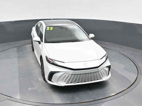 Used 2025 Toyota Camry XSE image 25