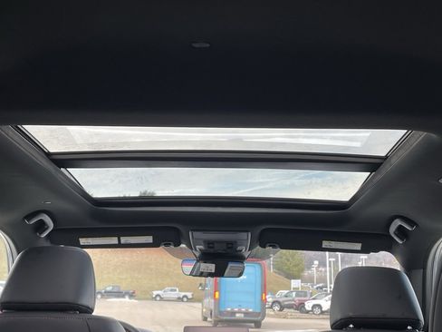 New 2025 Honda Pilot TrailSport image 20