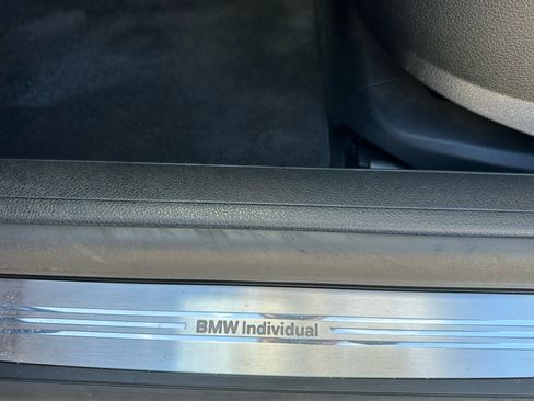 Used 2011 BMW 750Li image 21
