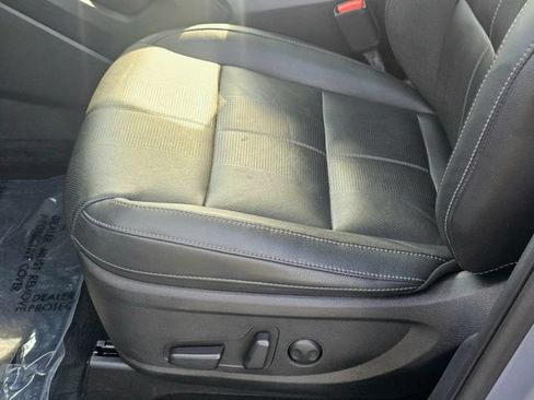 Used 2023 Kia Telluride EX w/ EX Captain's Chair Package FWD image 18