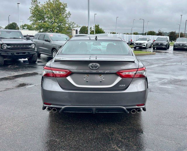 Used 2018 Toyota Camry XSE FWD image 10