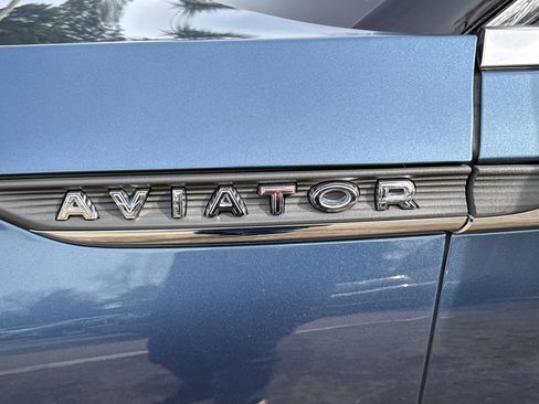 Used 2020 Lincoln Aviator Reserve w/ Elements Package Plus image 4