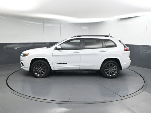 Used 2021 Jeep Cherokee High Altitude image 2