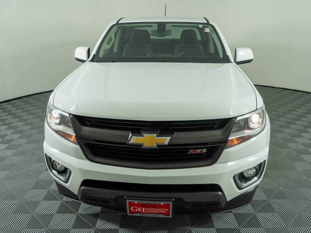 Used 2015 Chevrolet Colorado Z71 AWD/4WD image 2