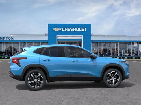 New 2026 Chevrolet Trax RS w/ Driver Confidence Package FWD image 5