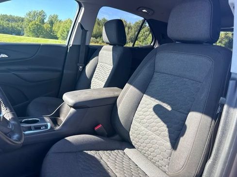 Used 2019 Chevrolet Equinox LT FWD image 9
