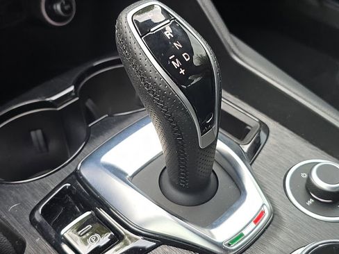 Used 2024 Alfa Romeo Giulia Sprint image 26