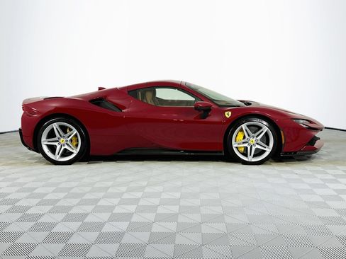 Used 2023 Ferrari SF90 Spider AWD/4WD image 35