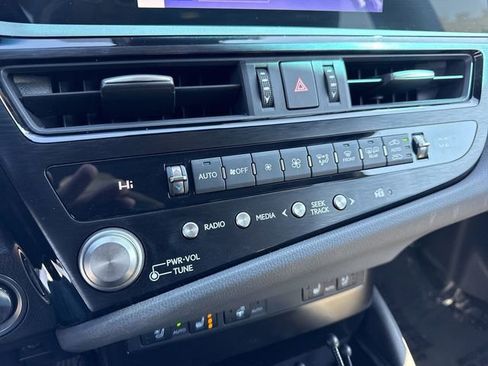 Certified 2023 Lexus ES 350 w/ Premium Package FWD image 19