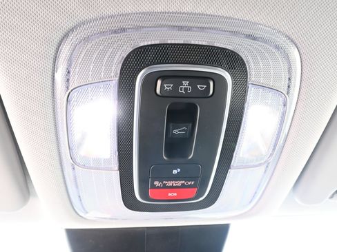 Used 2024 Hyundai Kona Limited AWD/4WD image 20
