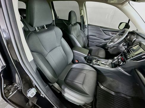 Used 2024 Subaru Forester Premium AWD/4WD image 30