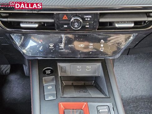 New 2025 Nissan Kicks SR image 17