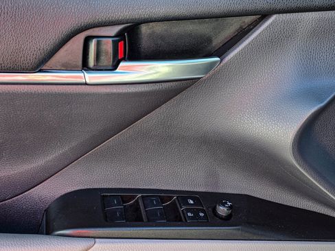 Used 2024 Toyota Camry LE image 12