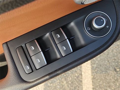 Used 2018 Alfa Romeo Giulia Ti Sport w/ Quick Order Package 22U Sport image 23