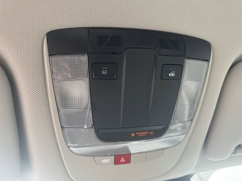 New 2025 Kia Sorento S image 39